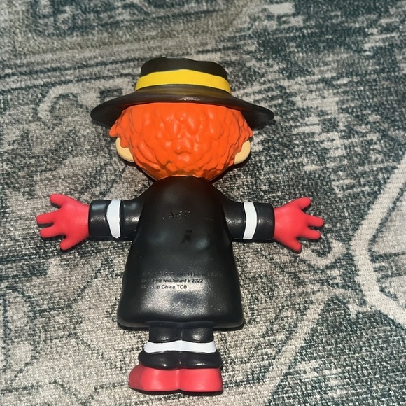 McDonald's Cactus Jack Purple and Black Action Figures Playset - Picture 5 of 6